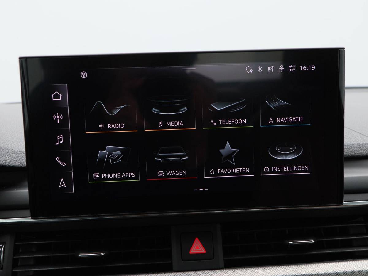 Audi A5 Audi A5 Cabriolet 40 TFSi 190 Pk Automaat S-Line | B&O Audio | Nekverwarming | 19 Inch | Trekhaak | Leder | Camera | 86.642 Km!!