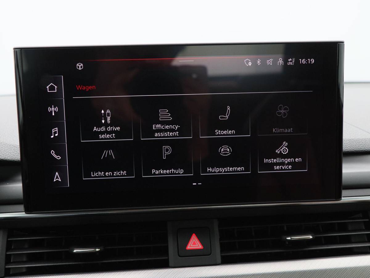 Audi A5 Audi A5 Cabriolet 40 TFSi 190 Pk Automaat S-Line | B&O Audio | Nekverwarming | 19 Inch | Trekhaak | Leder | Camera | 86.642 Km!!