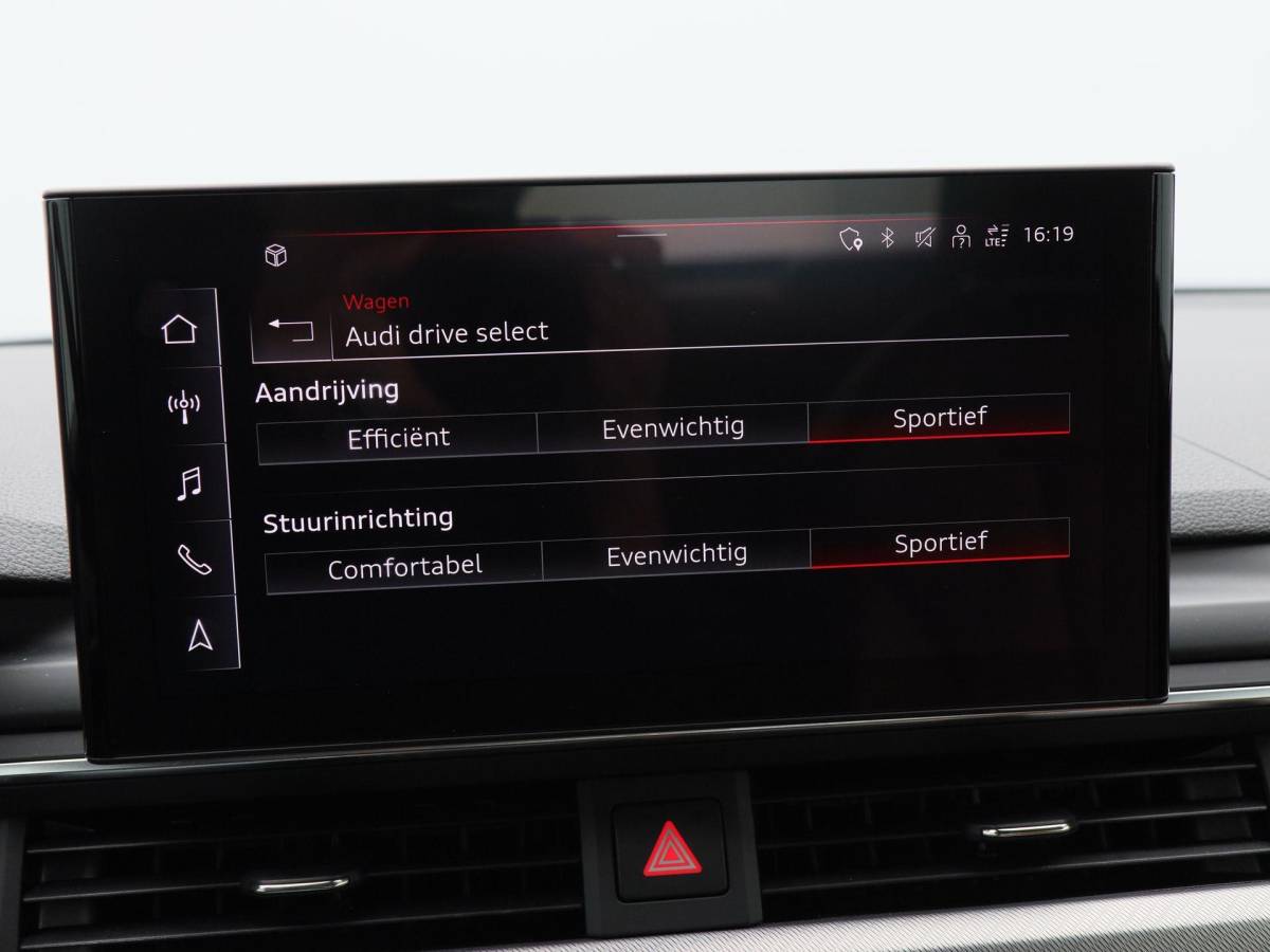Audi A5 Audi A5 Cabriolet 40 TFSi 190 Pk Automaat S-Line | B&O Audio | Nekverwarming | 19 Inch | Trekhaak | Leder | Camera | 86.642 Km!!
