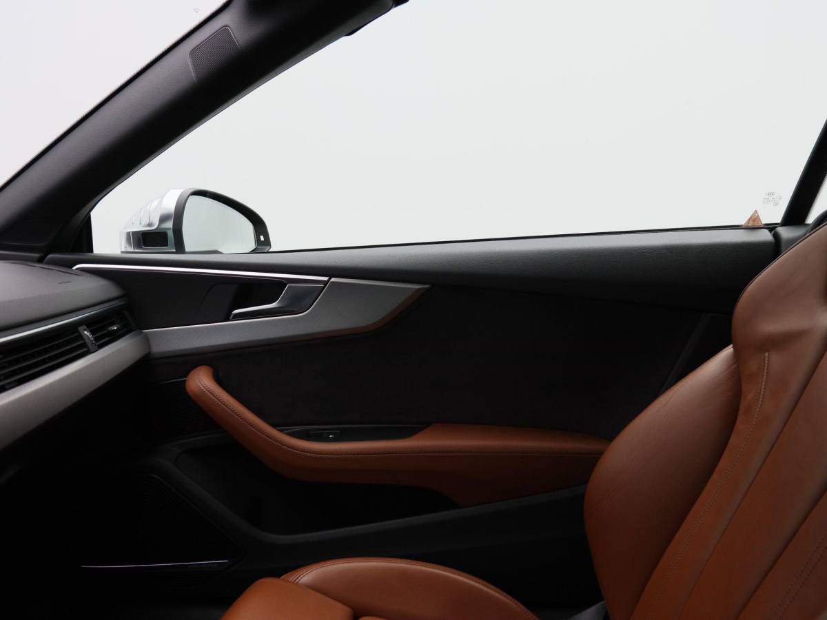 Audi A5 Audi A5 Cabriolet 40 TFSi 190 Pk Automaat S-Line | B&O Audio | Nekverwarming | 19 Inch | Trekhaak | Leder | Camera | 86.642 Km!!