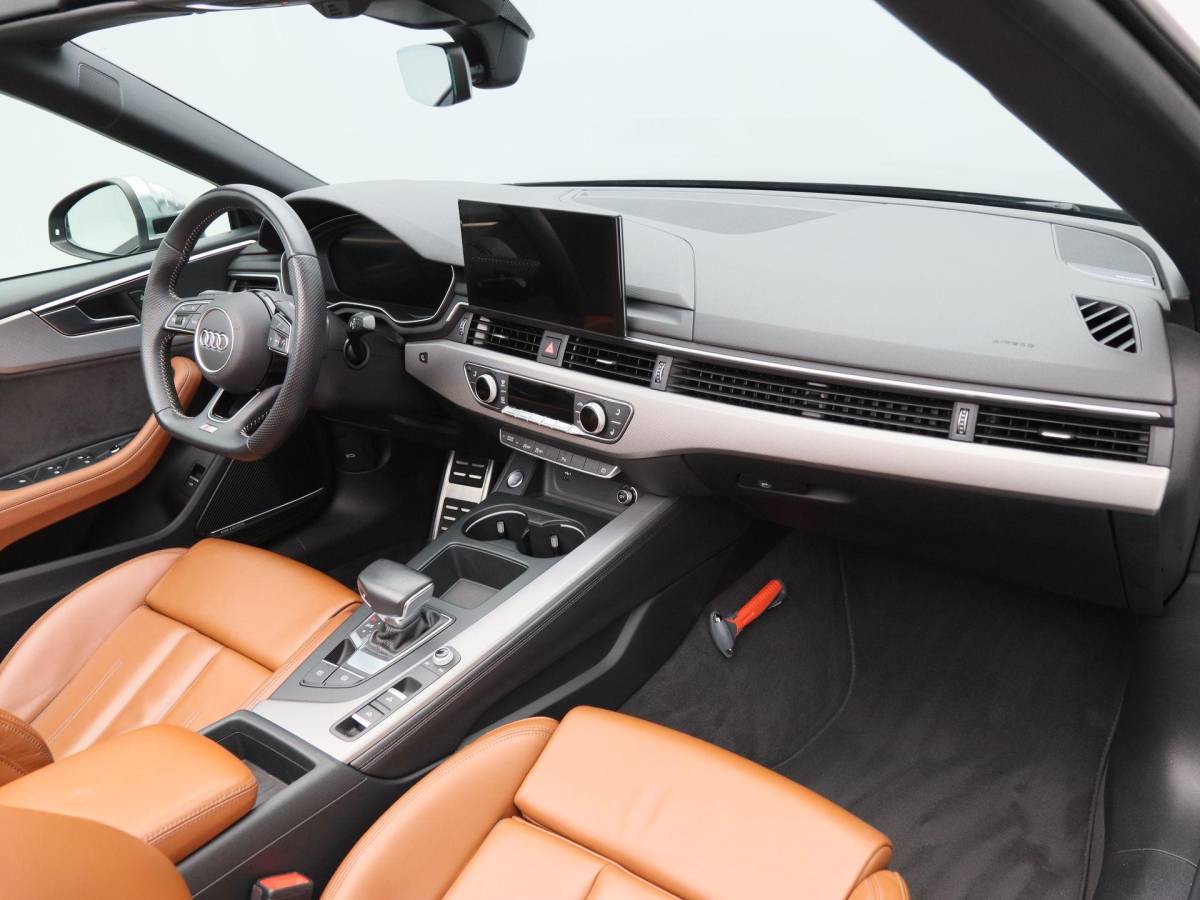Audi A5 Audi A5 Cabriolet 40 TFSi 190 Pk Automaat S-Line | B&O Audio | Nekverwarming | 19 Inch | Trekhaak | Leder | Camera | 86.642 Km!!