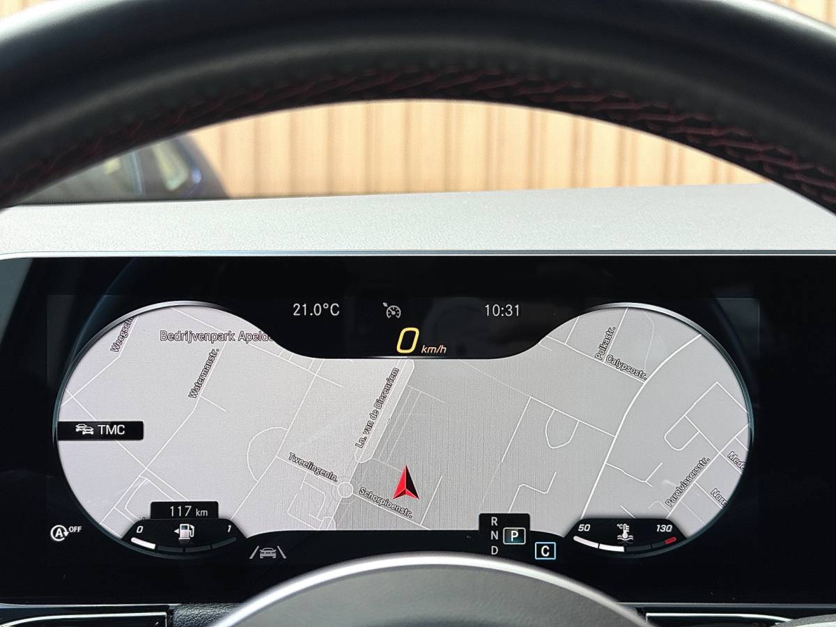 Mercedes-Benz GLA Mercedes-Benz GLA-klasse 200 Business Solution AMG | Origineel Nederlands | 1e Eigenaar | Panoramadak | Elektrische Trekhaak | Multibeam Led | Camera | Memory Seats | Stoelverwarming |