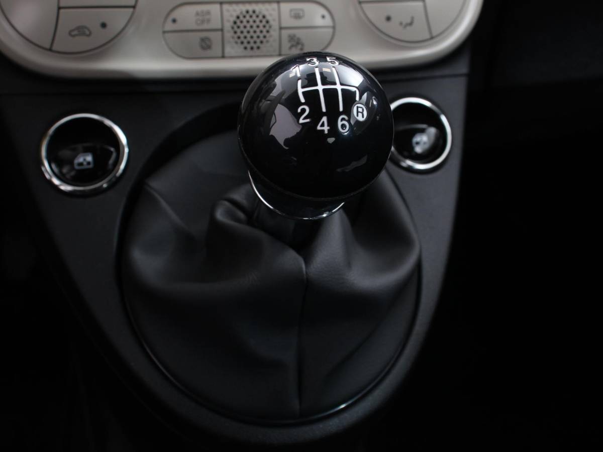 Fiat 500C Fiat 500 C 1.0 Hybrid Bellavita  Navigatie  Climate Control  Apple Carplay/Android Auto  Dab Digitale Cockpit Parkeer sensoren