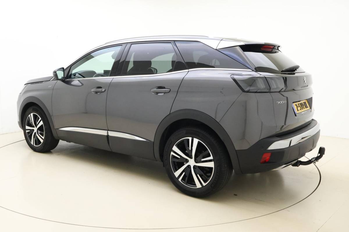 Peugeot 3008 Peugeot 3008 1.2 PureTech GT  Trekhaak | Stoelverwarming Voor | Adaptief Cruise Control | Dodehoek Detectie | Lendensteun | Parkeer Sensoren rondom |