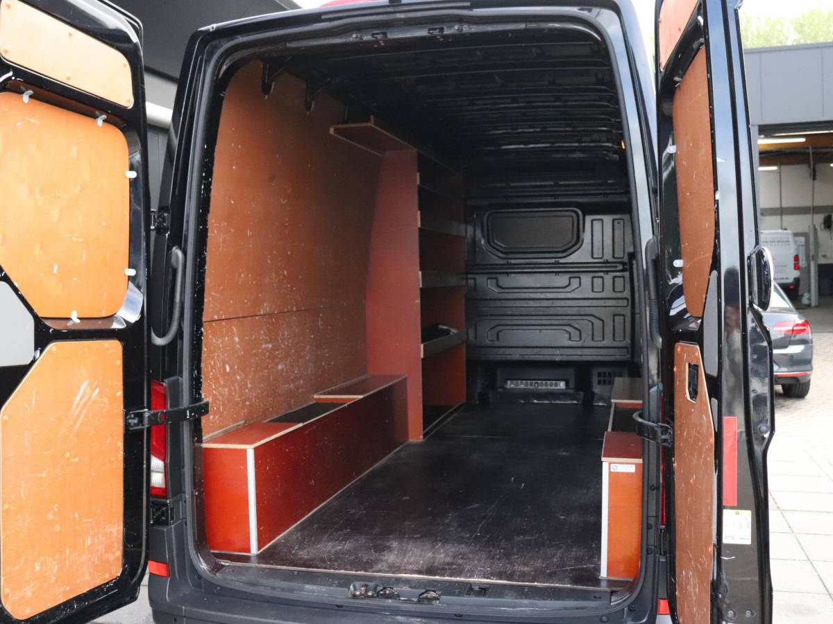 Volkswagen Crafter Volkswagen Crafter 35 2.0 TDI L4H3 | DSG | LUCHTSTOEL | CAMERA | CRUISE | NAVI | APPLE CARPLAY |