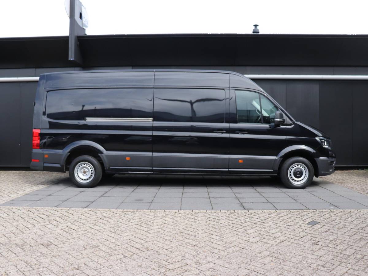 Volkswagen Crafter Volkswagen Crafter 35 2.0 TDI L4H3 | DSG | LUCHTSTOEL | CAMERA | CRUISE | NAVI | APPLE CARPLAY |