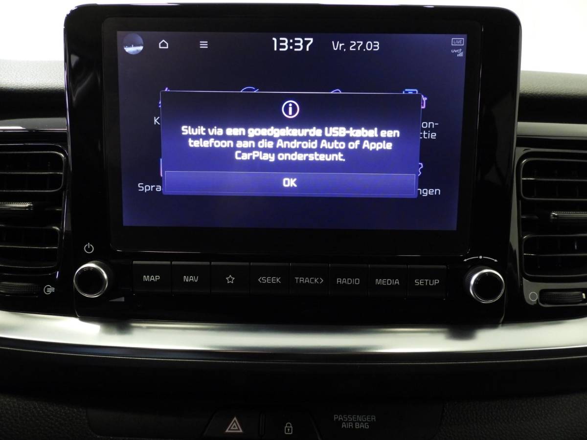 Kia Stonic Kia Stonic 1.0 T-GDi DynamicPlusLine NAVI/CAMERA/CLIMA/TREKH./16″LMV!