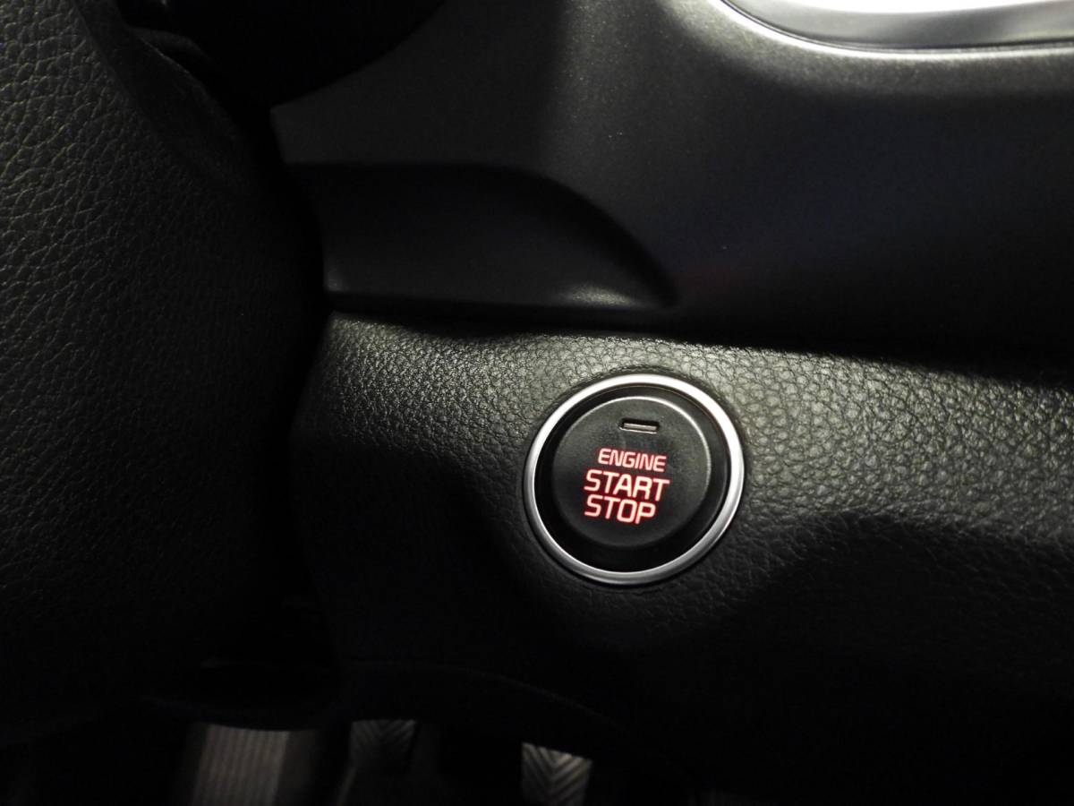 Kia Stonic Kia Stonic 1.0 T-GDi DynamicPlusLine NAVI/CAMERA/CLIMA/TREKH./16″LMV!