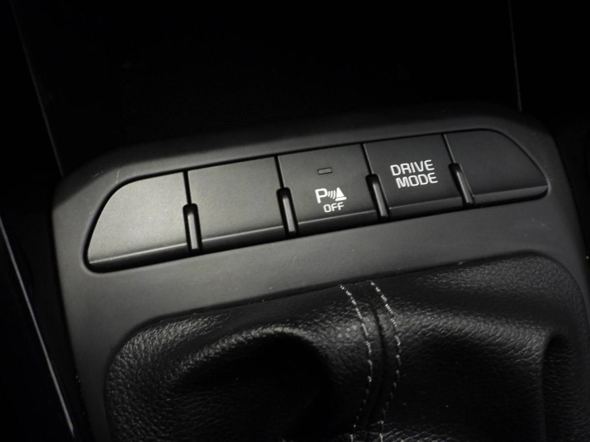 Kia Stonic Kia Stonic 1.0 T-GDi DynamicPlusLine NAVI/CAMERA/CLIMA/TREKH./16″LMV!