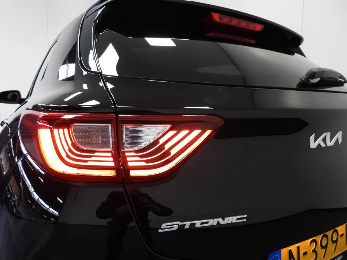 Kia Stonic Kia Stonic 1.0 T-GDi DynamicPlusLine NAVI/CAMERA/CLIMA/TREKH./16″LMV!