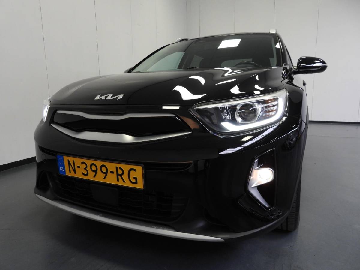 Kia Stonic Kia Stonic 1.0 T-GDi DynamicPlusLine NAVI/CAMERA/CLIMA/TREKH./16″LMV!