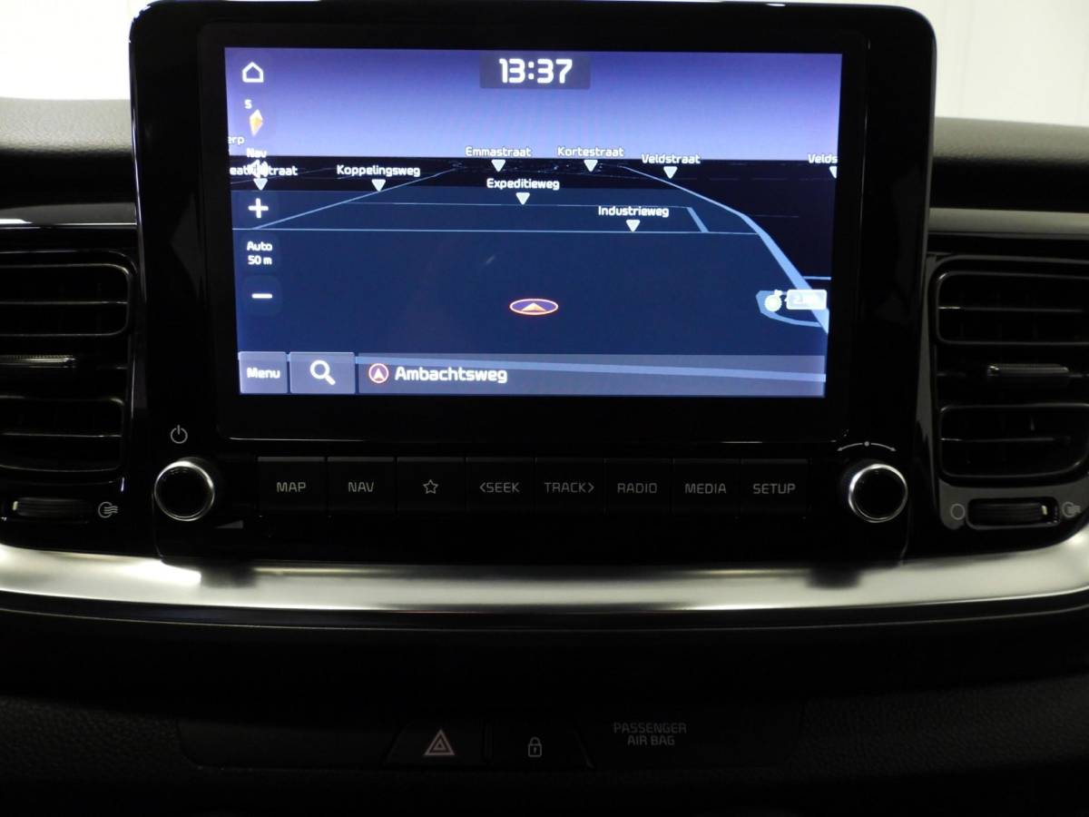 Kia Stonic Kia Stonic 1.0 T-GDi DynamicPlusLine NAVI/CAMERA/CLIMA/TREKH./16″LMV!