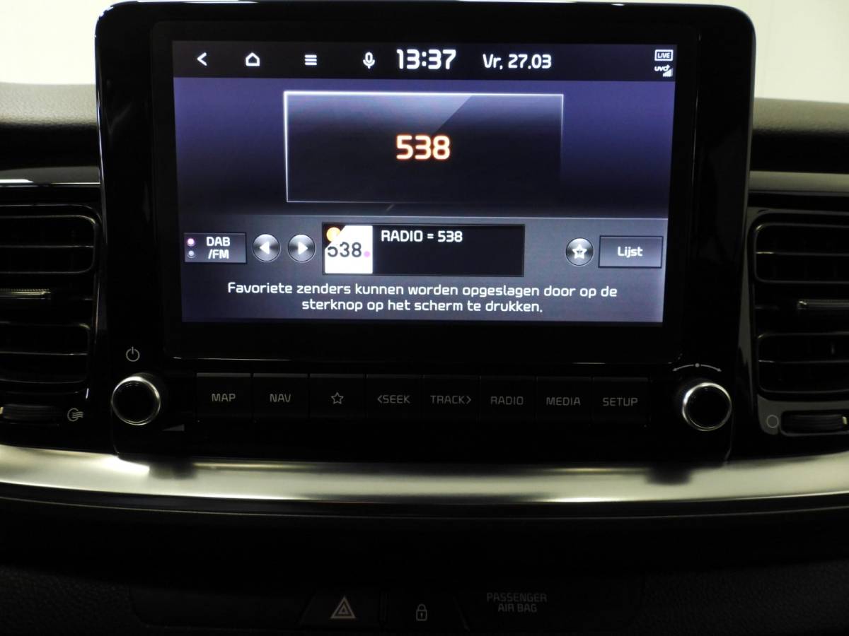 Kia Stonic Kia Stonic 1.0 T-GDi DynamicPlusLine NAVI/CAMERA/CLIMA/TREKH./16″LMV!