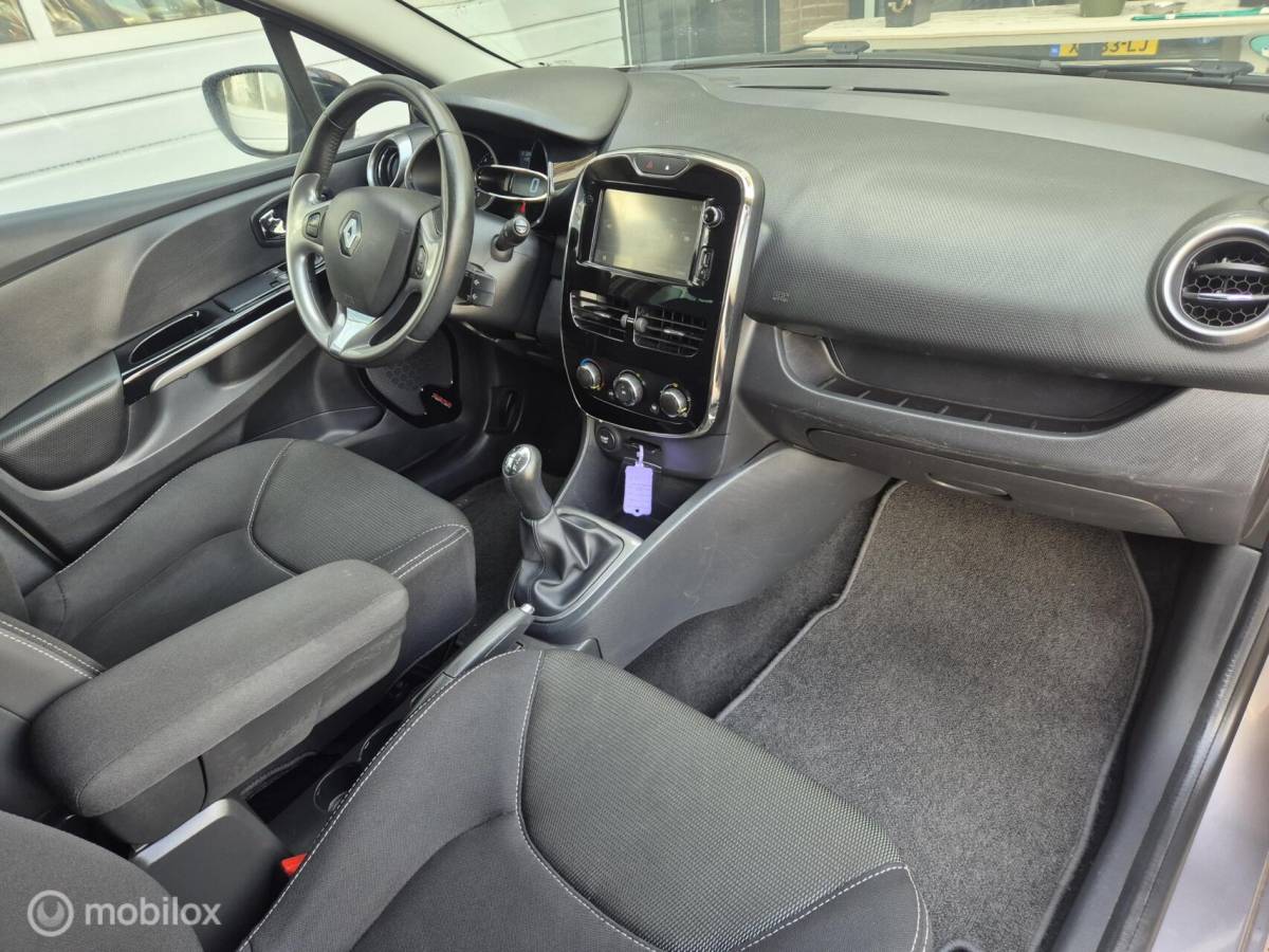Renault Clio Renault Clio Estate 0.9 TCe Night&Day 107000KM NAP!