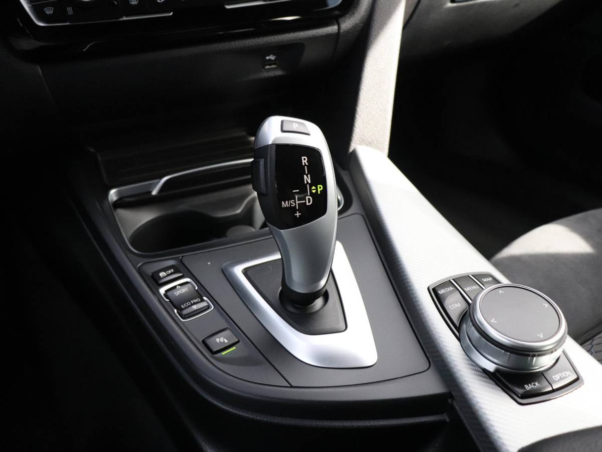 BMW 4 Serie BMW 4-serie Gran Coupé 418i Executive Edition | M SPORT | ALCANTARA | PDC | STOELVERW. | CRUISE | NAVI |