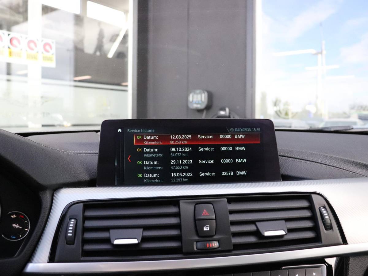 BMW 4 Serie BMW 4-serie Gran Coupé 418i Executive Edition | M SPORT | ALCANTARA | PDC | STOELVERW. | CRUISE | NAVI |