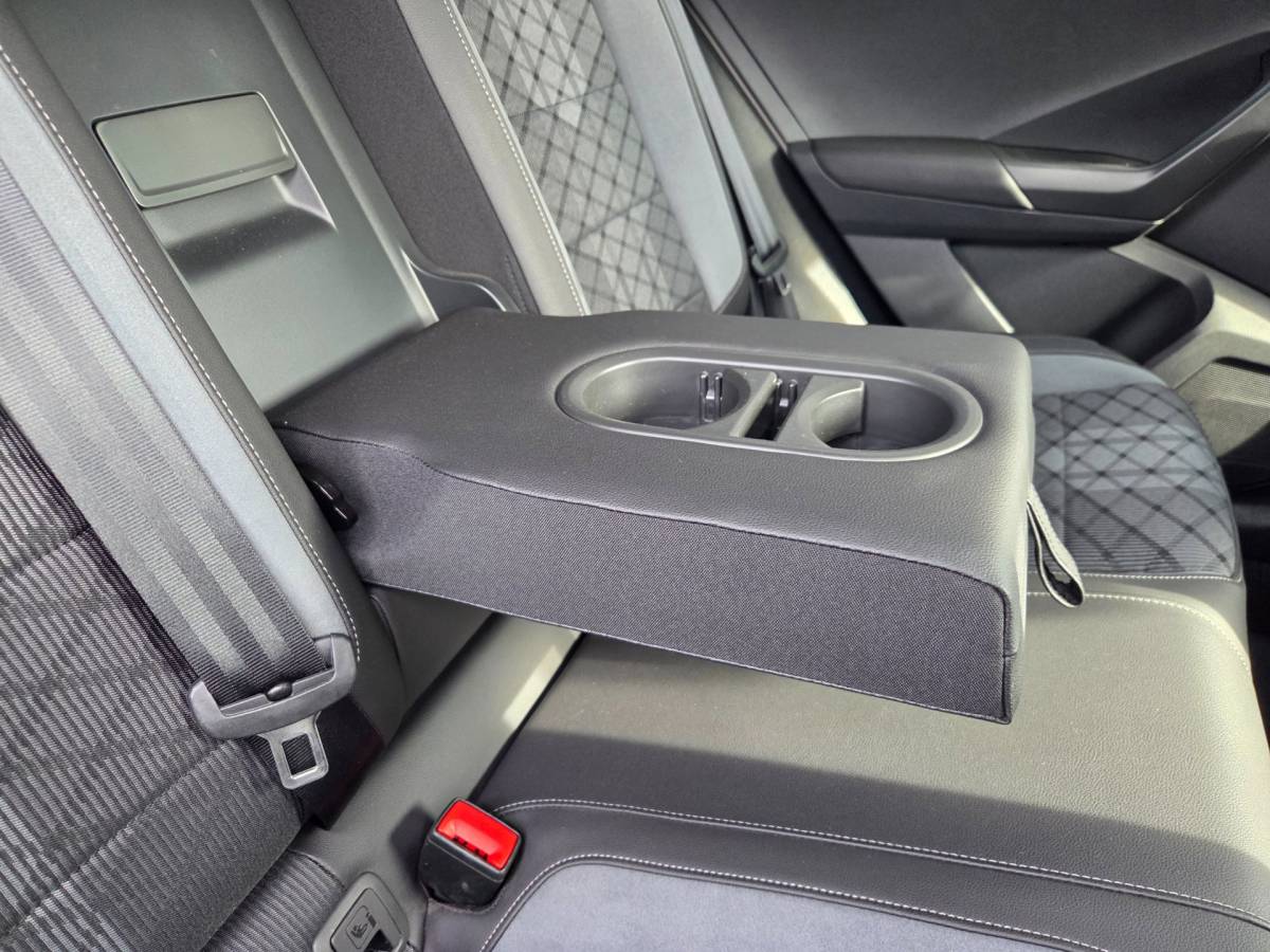 Volkswagen  Volkswagen T-Roc 1.5 TSI R-Line Business+ |Trekhaak afneembaar | Camera