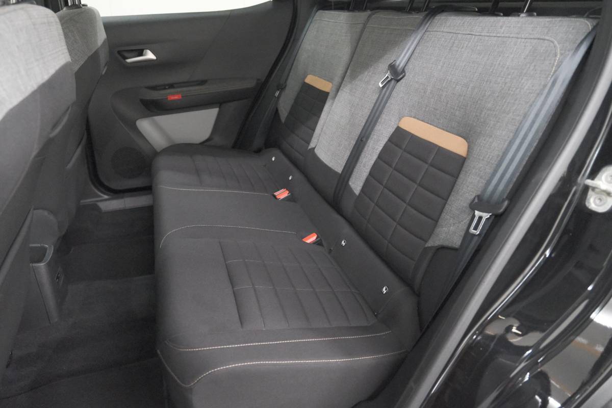 Citroën C3 Aircross Citroen C3 Aircross 1.2 Turbo 100pk Plus | Camera | Parkeersensoren | Apple Carplay