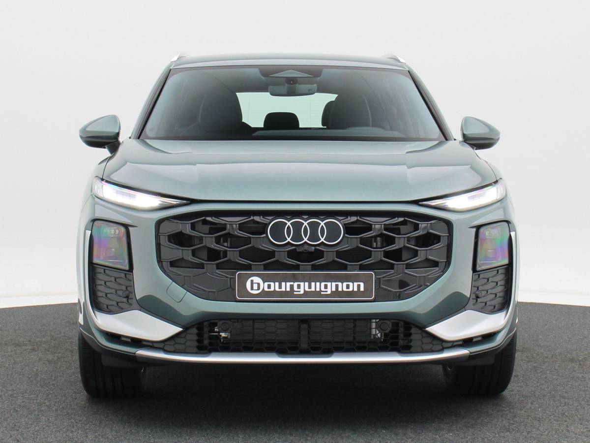 Audi Q3 Audi Q3 e-hybrid | S edition | 272 PK Hatchback | 19 inch | Privacyglas | Matrix Led |