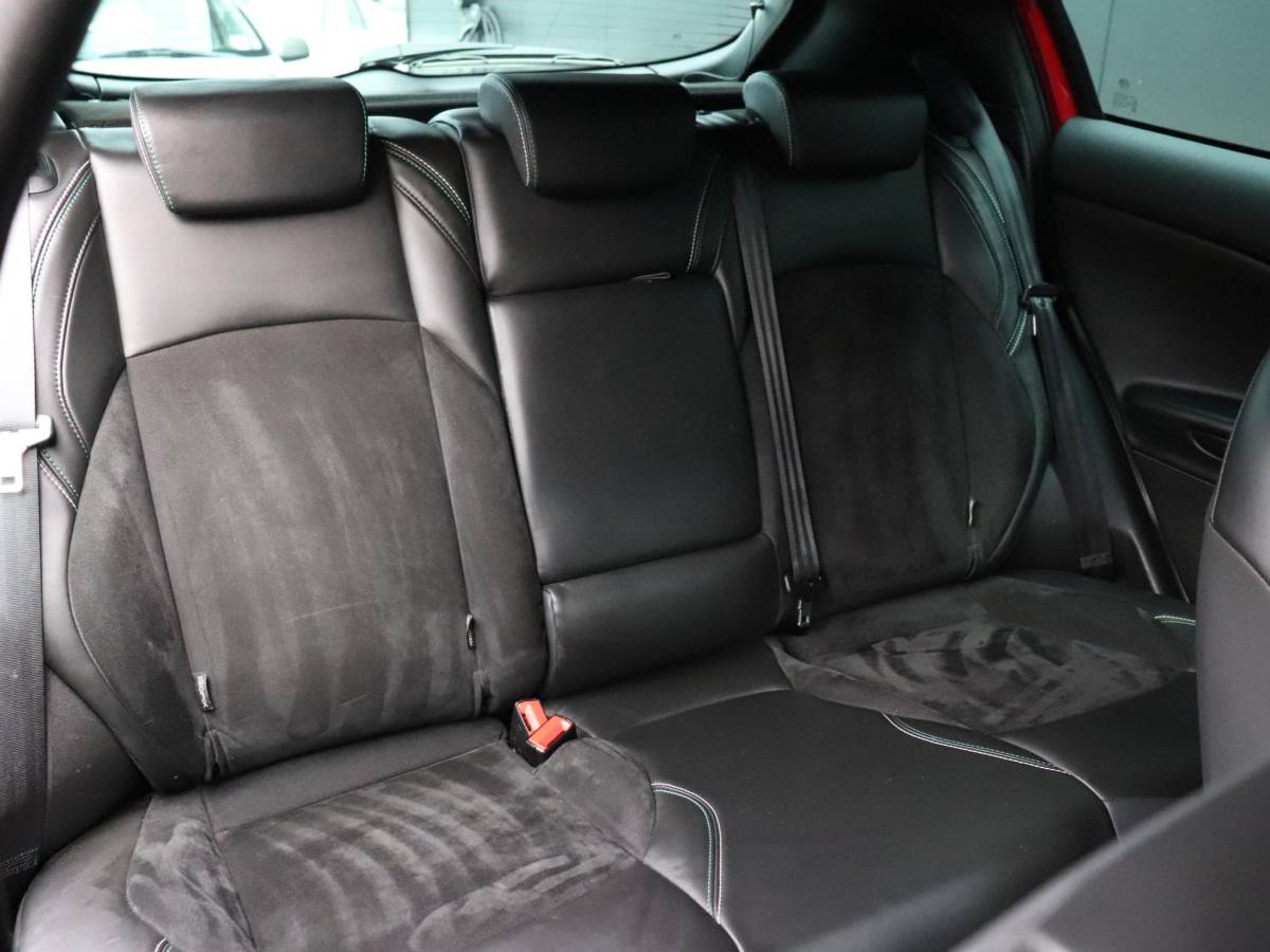 Alfa Romeo Giulietta Alfa Romeo Giulietta 1.4 T Exclusive | AUT. | LEDER/ALCANTARA | PDC | NAVI | CRUISE |