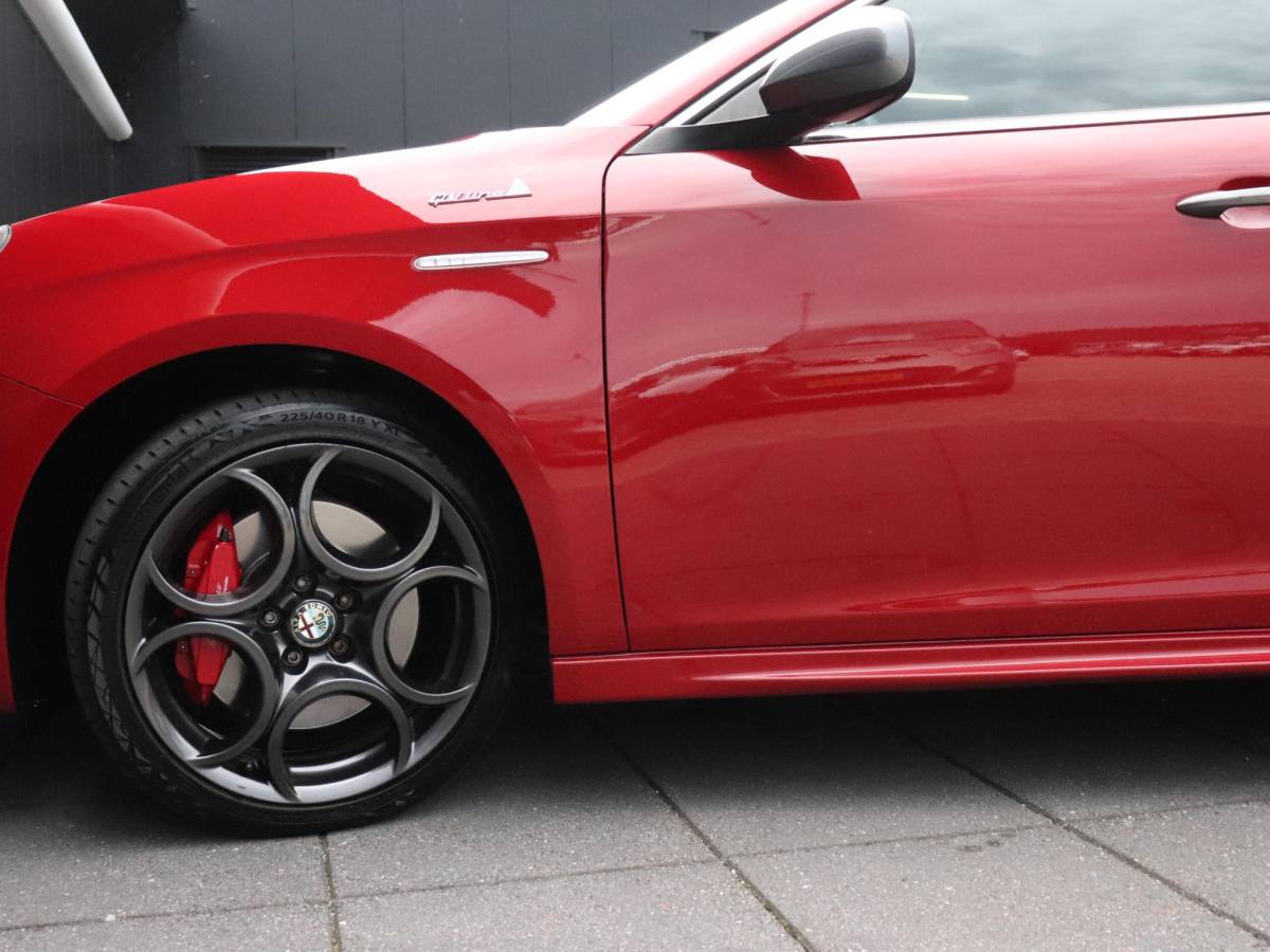 Alfa Romeo Giulietta Alfa Romeo Giulietta 1.4 T Exclusive | AUT. | LEDER/ALCANTARA | PDC | NAVI | CRUISE |