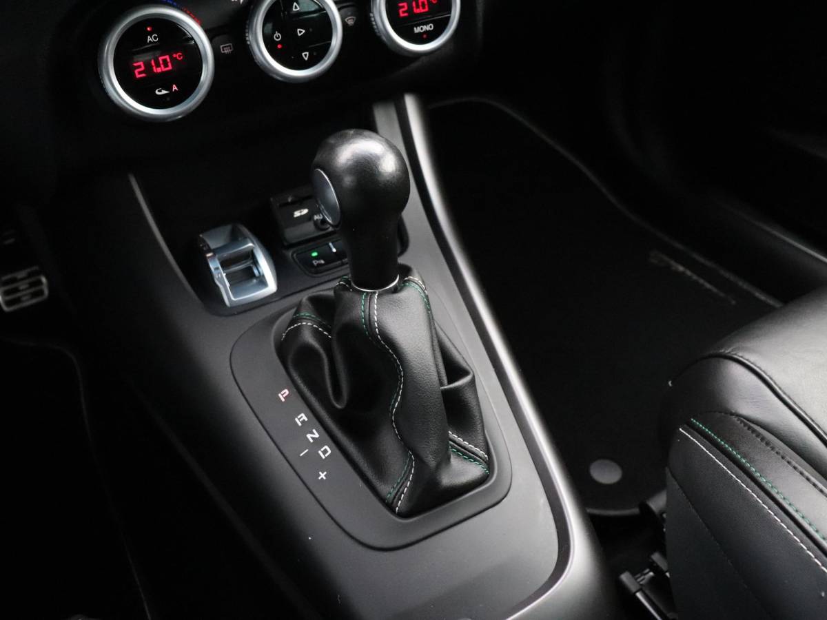 Alfa Romeo Giulietta Alfa Romeo Giulietta 1.4 T Exclusive | AUT. | LEDER/ALCANTARA | PDC | NAVI | CRUISE |