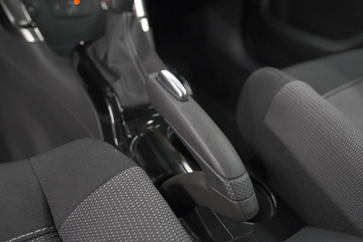 Citroën C3 Aircross Citroen C3 Aircross PureTech 130 EAT6 Shine Pack | Camera | Apple Carplay | Parkeersensoren | Navigatie