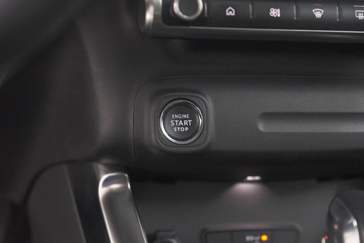 Citroën C3 Aircross Citroen C3 Aircross PureTech 130 EAT6 Shine Pack | Camera | Apple Carplay | Parkeersensoren | Navigatie