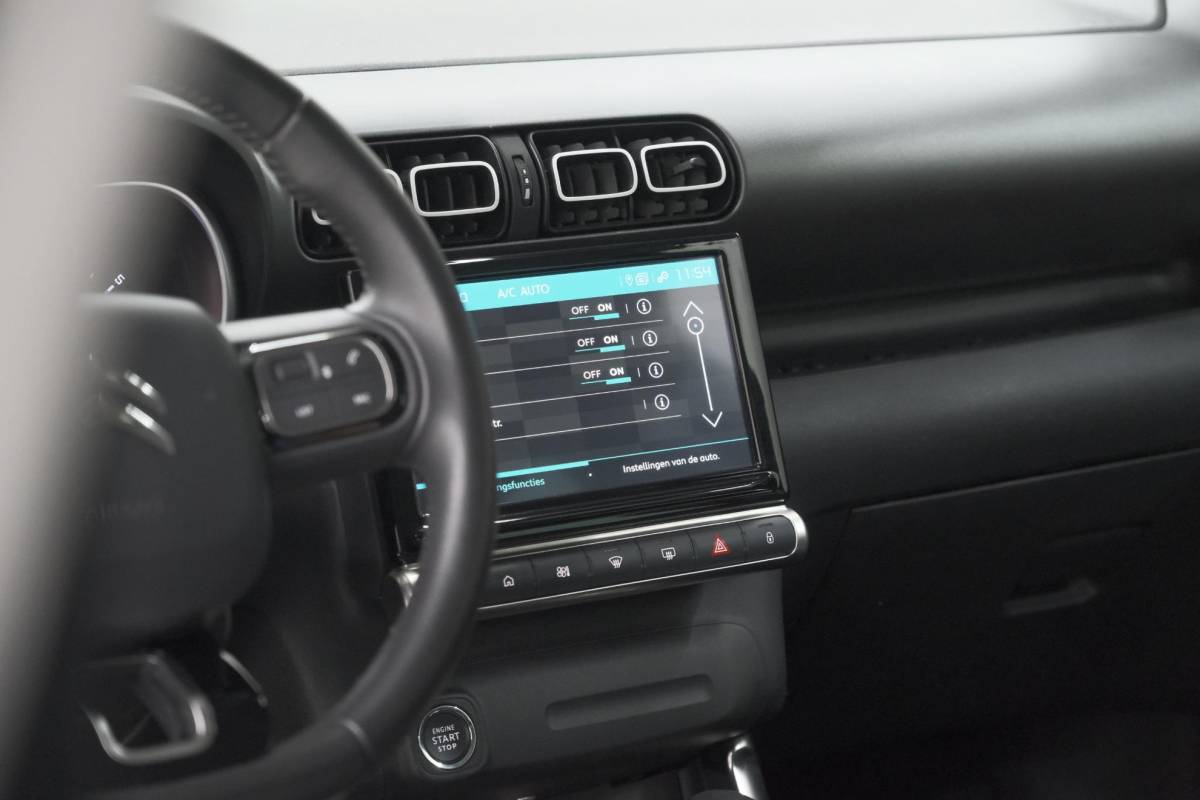 Citroën C3 Aircross Citroen C3 Aircross PureTech 130 EAT6 Shine Pack | Camera | Apple Carplay | Parkeersensoren | Navigatie