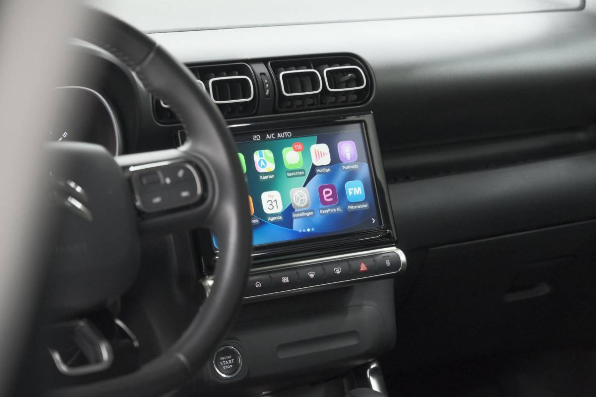 Citroën C3 Aircross Citroen C3 Aircross PureTech 130 EAT6 Shine Pack | Camera | Apple Carplay | Parkeersensoren | Navigatie