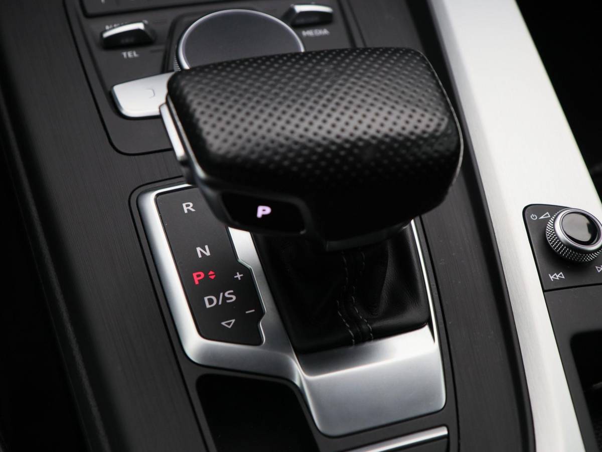 Audi A4 Audi A4 Avant 1.4 TFSi 150 Pk Automaat S-Line | Full LED | Trekhaak | Navigatie | B&O Audio | 18 Inch | Elektrische Achterklep | 118.118 km!!