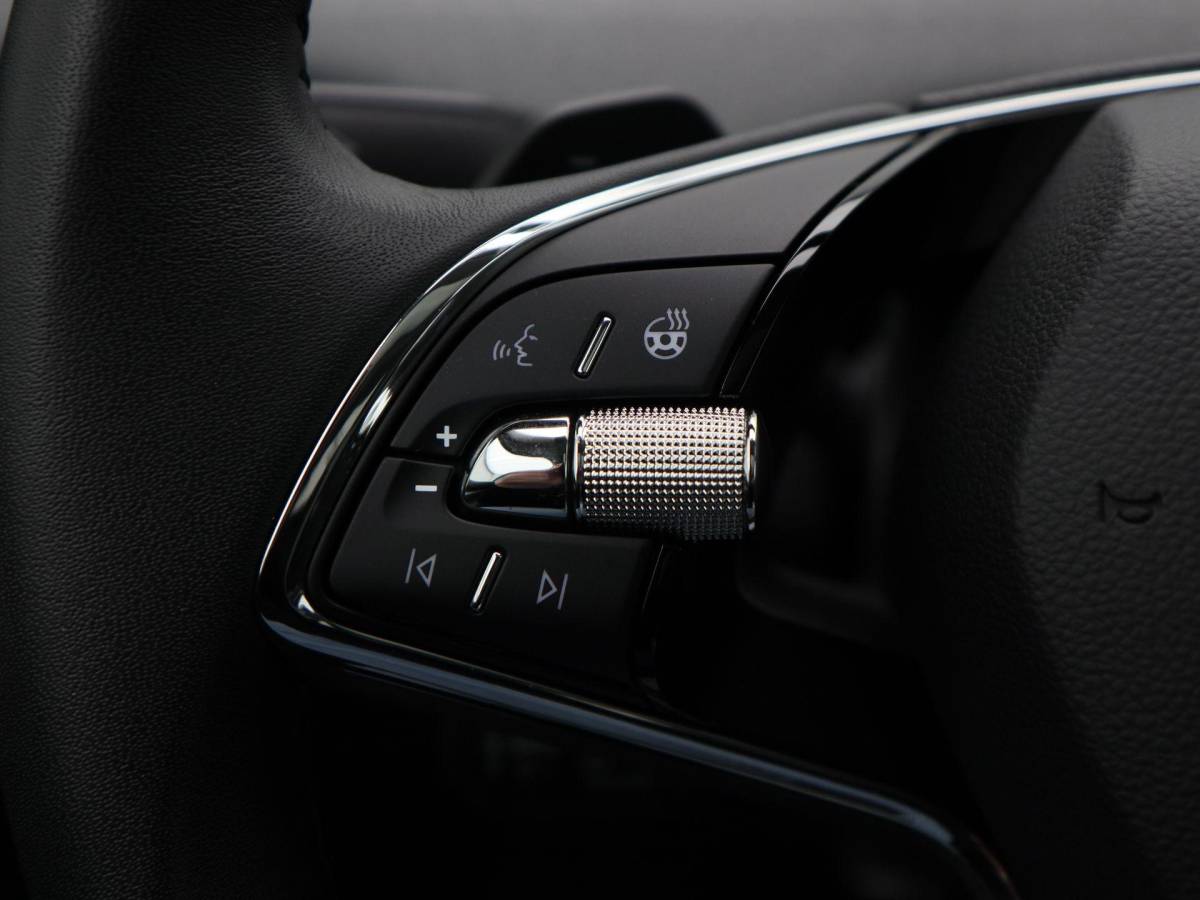 Škoda Enyaq Coupe Skoda Enyaq Coupé iV 80 | Panoramadak | Camera | Adaptive Cruise | Stoel- & Stuurverwarming | Full LED | 20 Inch | 28.579 Km!!