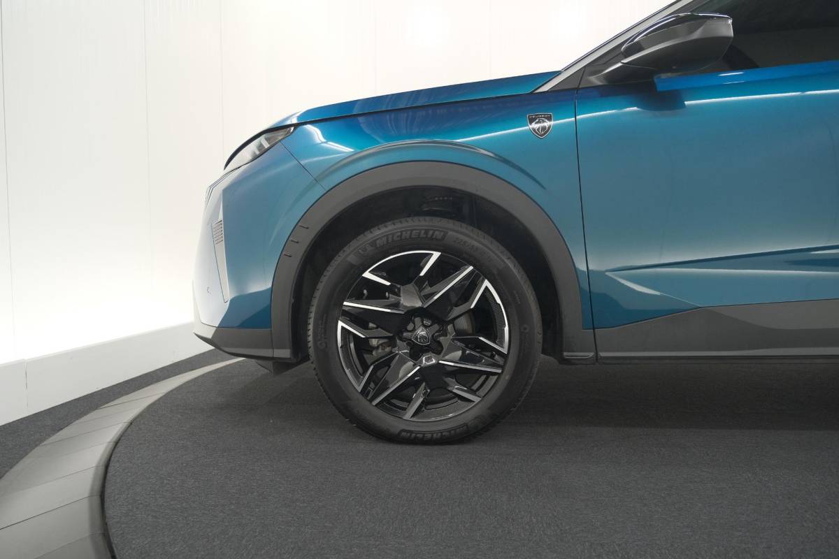 Peugeot 3008 Peugeot 3008 1.2 Hybrid 136 GT | Elektrische Kofferklep | Camera | Adaptieve Cruise Control | Apple CarPlay