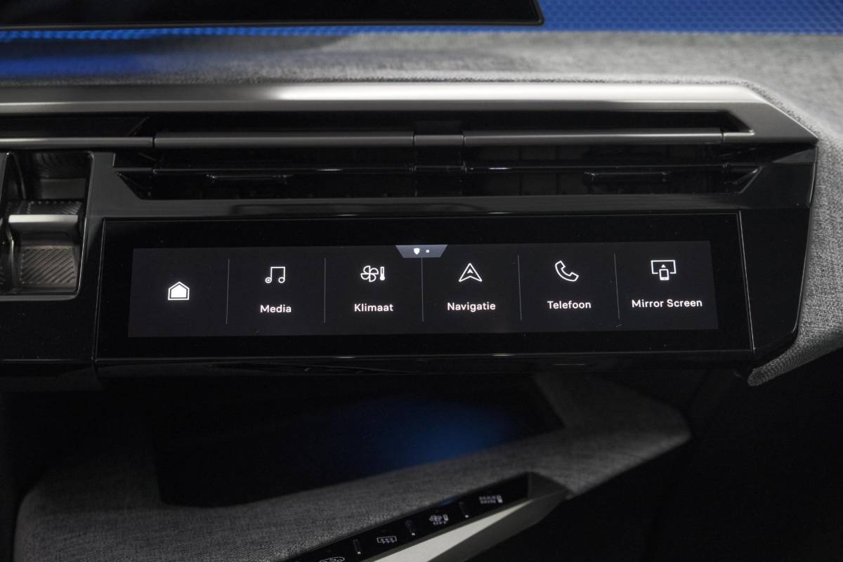 Peugeot 3008 Peugeot 3008 1.2 Hybrid 136 GT | Elektrische Kofferklep | Camera | Adaptieve Cruise Control | Apple CarPlay