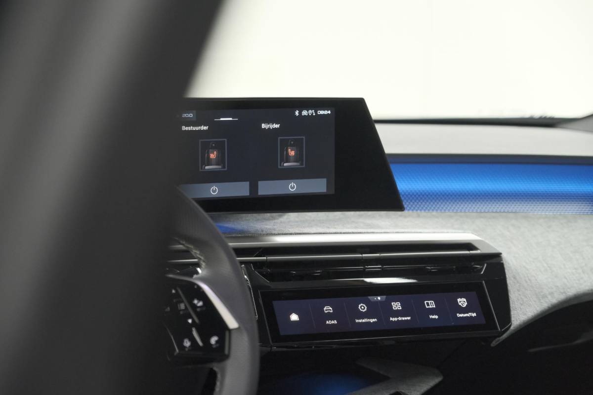 Peugeot 3008 Peugeot 3008 1.2 Hybrid 136 GT | Elektrische Kofferklep | Camera | Adaptieve Cruise Control | Apple CarPlay