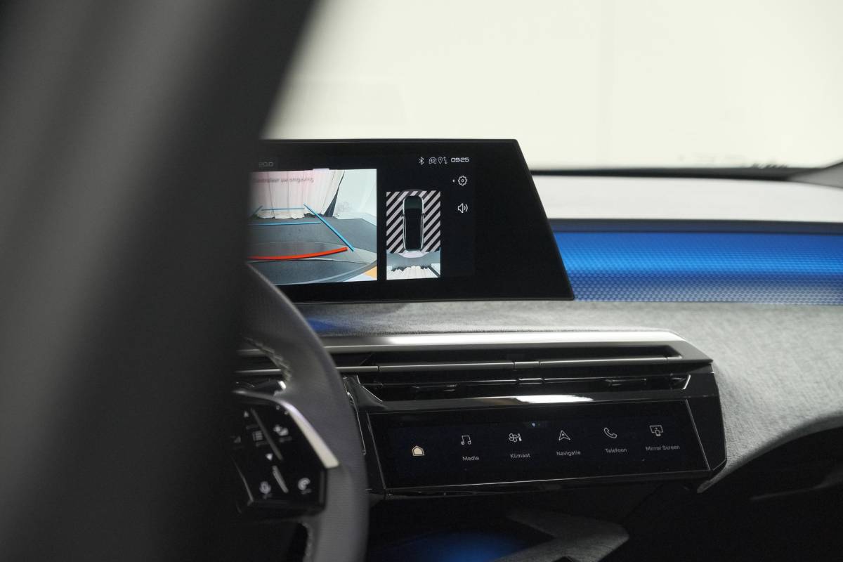 Peugeot 3008 Peugeot 3008 1.2 Hybrid 136 GT | Elektrische Kofferklep | Camera | Adaptieve Cruise Control | Apple CarPlay
