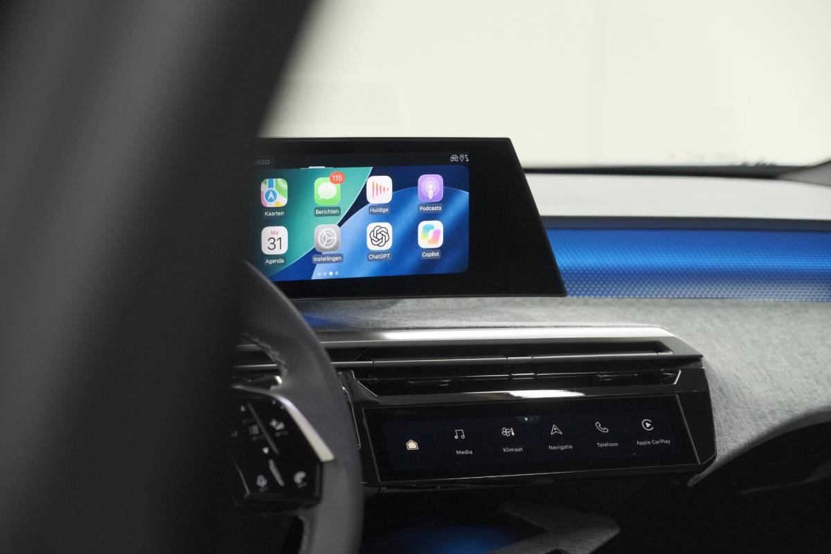Peugeot 3008 Peugeot 3008 1.2 Hybrid 136 GT | Elektrische Kofferklep | Camera | Adaptieve Cruise Control | Apple CarPlay