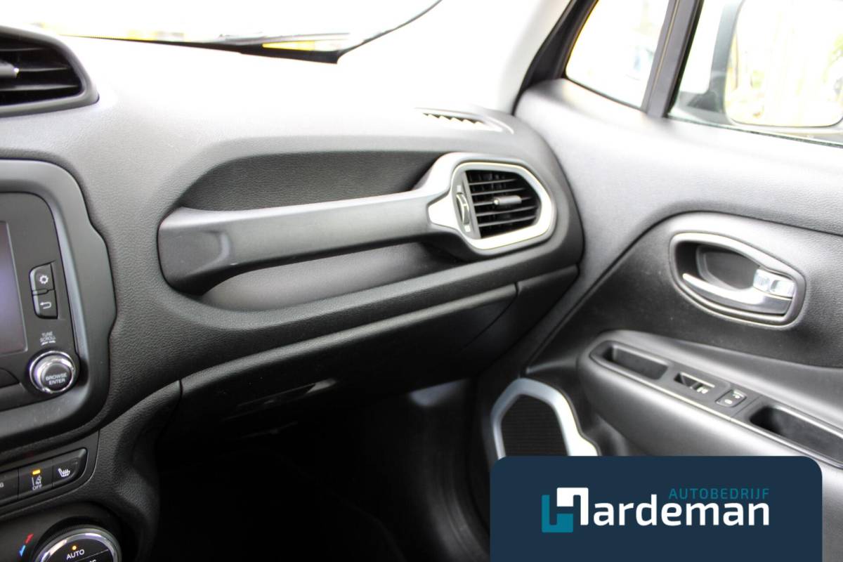 Jeep Renegade Jeep Renegade 1.4 MultiAir Limited Trekhaak Xenon