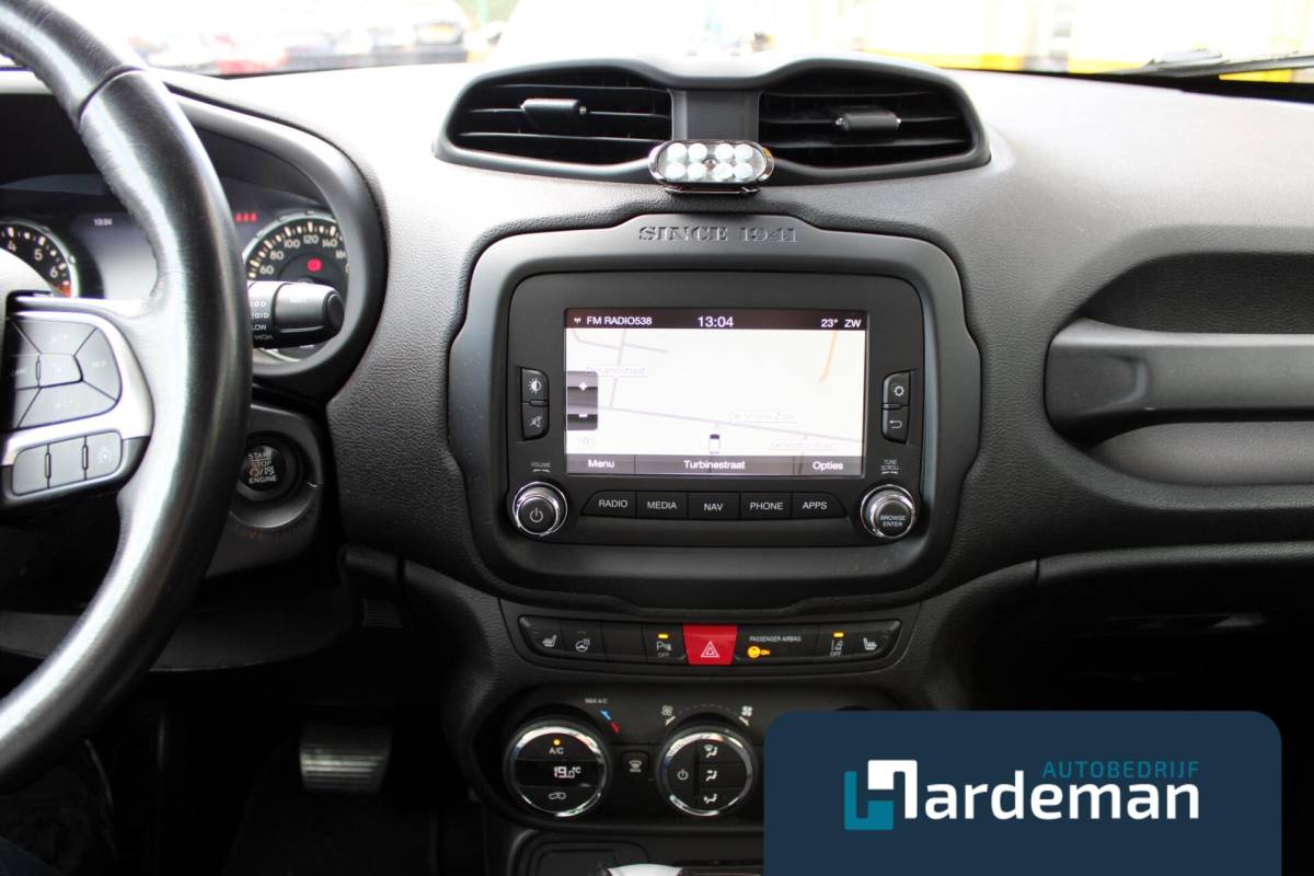Jeep Renegade Jeep Renegade 1.4 MultiAir Limited Trekhaak Xenon