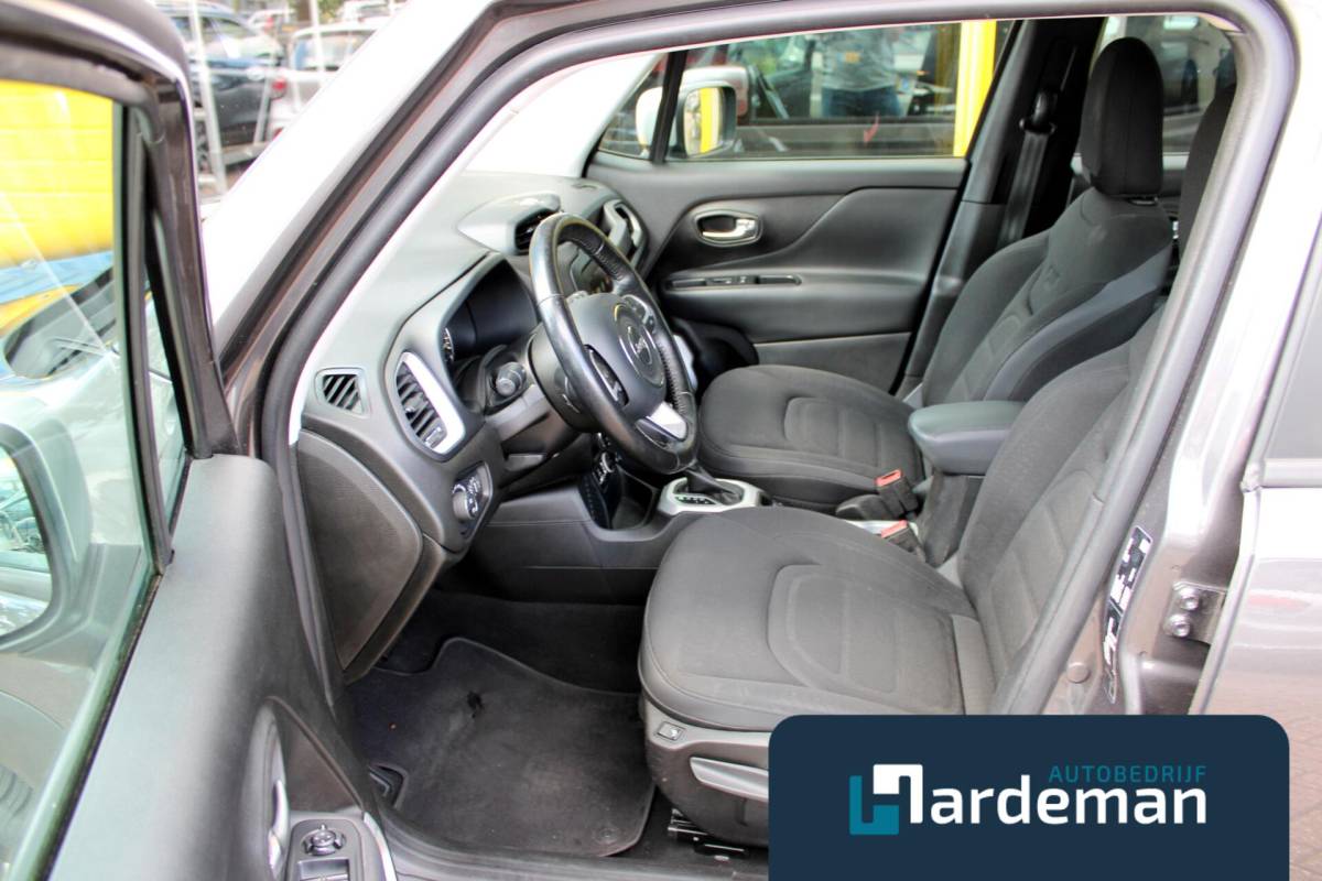 Jeep Renegade Jeep Renegade 1.4 MultiAir Limited Trekhaak Xenon