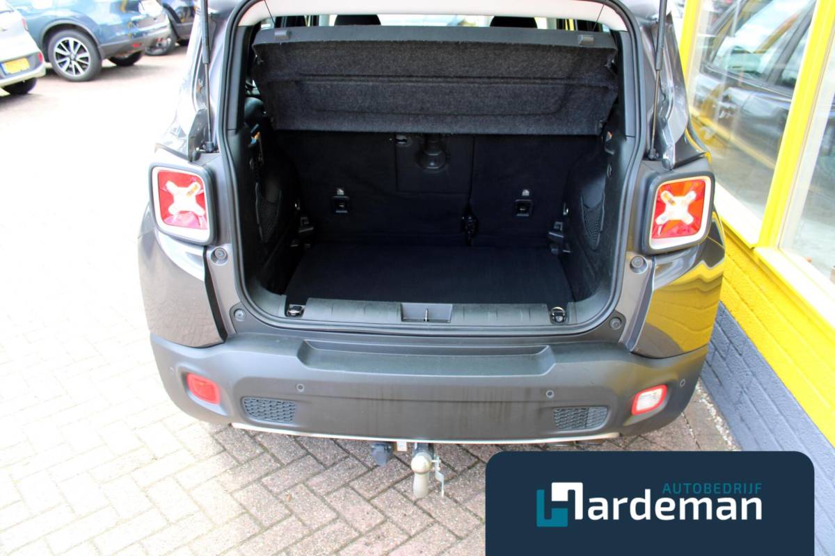 Jeep Renegade Jeep Renegade 1.4 MultiAir Limited Trekhaak Xenon