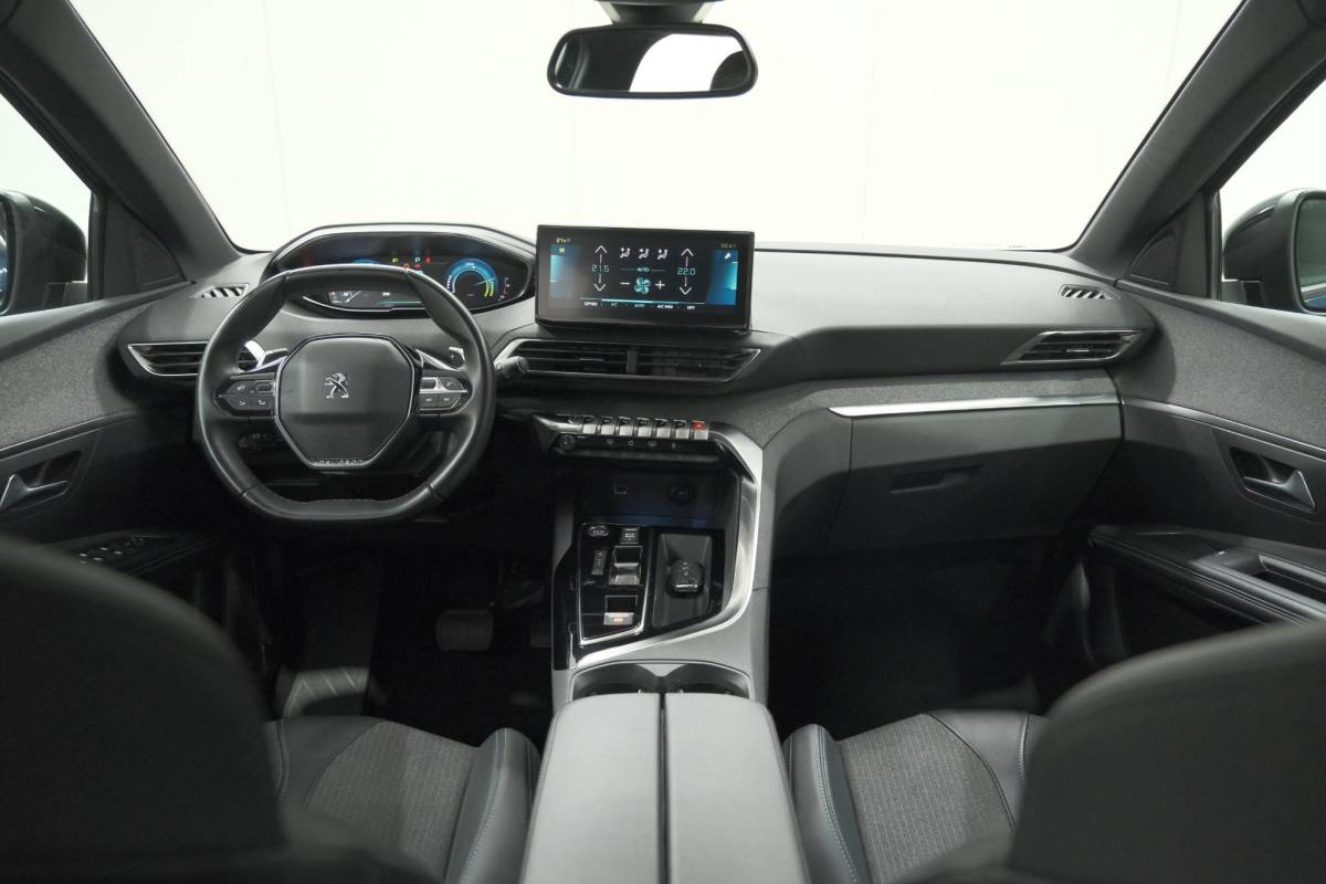Peugeot 3008 Peugeot 3008 1.6 HYbrid 225 Allure | Camera | Dodehoekdetectie | Apple Carplay | Navigatie