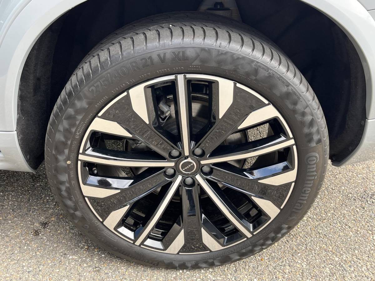 Volvo XC90 Volvo XC90 2.0 T8 Plug-in hybrid AWD Plus Dark ACC | APPLE CARP. | 7. PERSOONS | PANNO. DAK | 360˚ CAMERA |