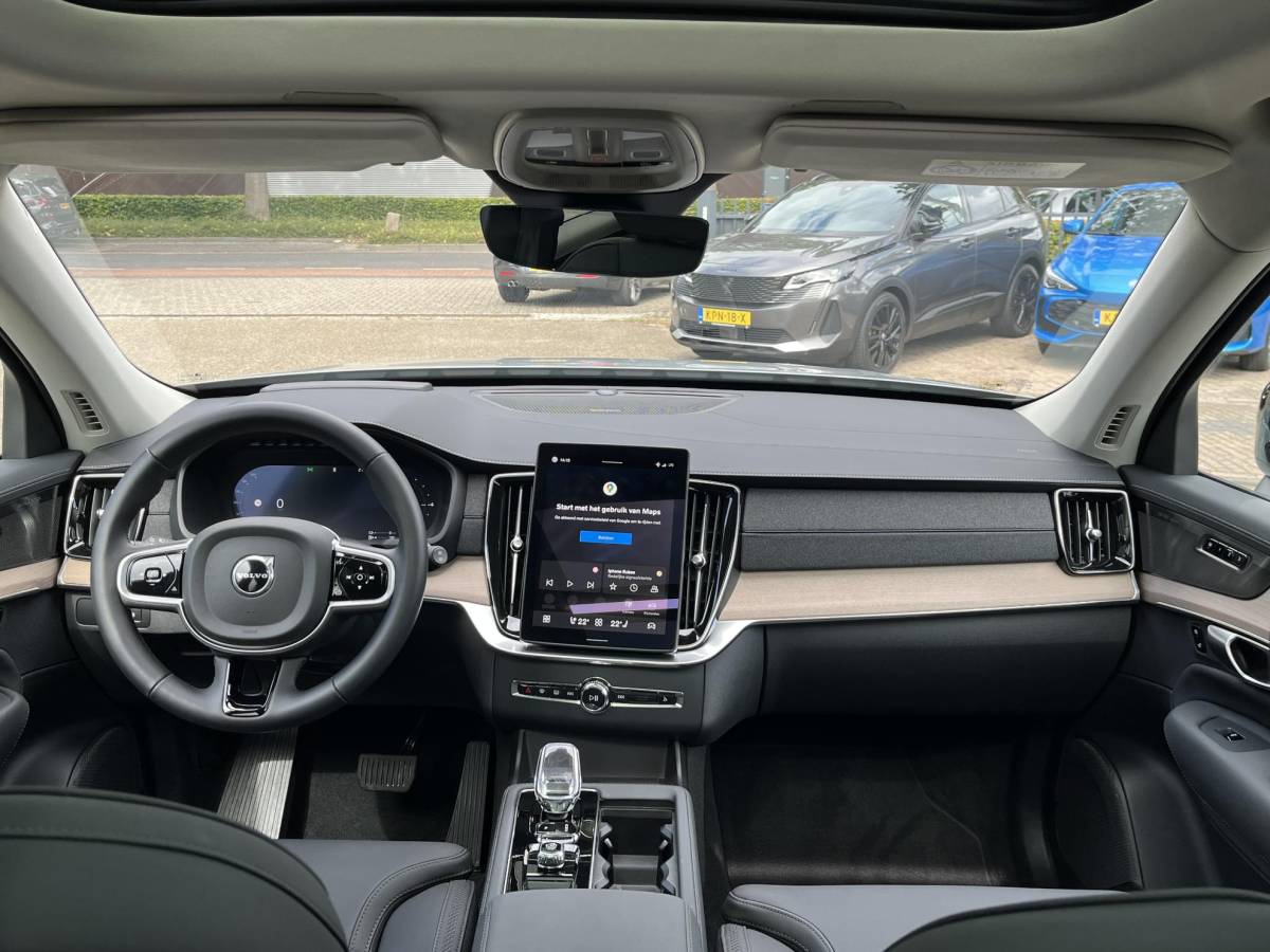 Volvo XC90 Volvo XC90 2.0 T8 Plug-in hybrid AWD Plus Dark ACC | APPLE CARP. | 7. PERSOONS | PANNO. DAK | 360˚ CAMERA |