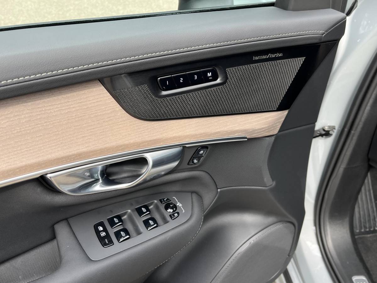 Volvo XC90 Volvo XC90 2.0 T8 Plug-in hybrid AWD Plus Dark ACC | APPLE CARP. | 7. PERSOONS | PANNO. DAK | 360˚ CAMERA |
