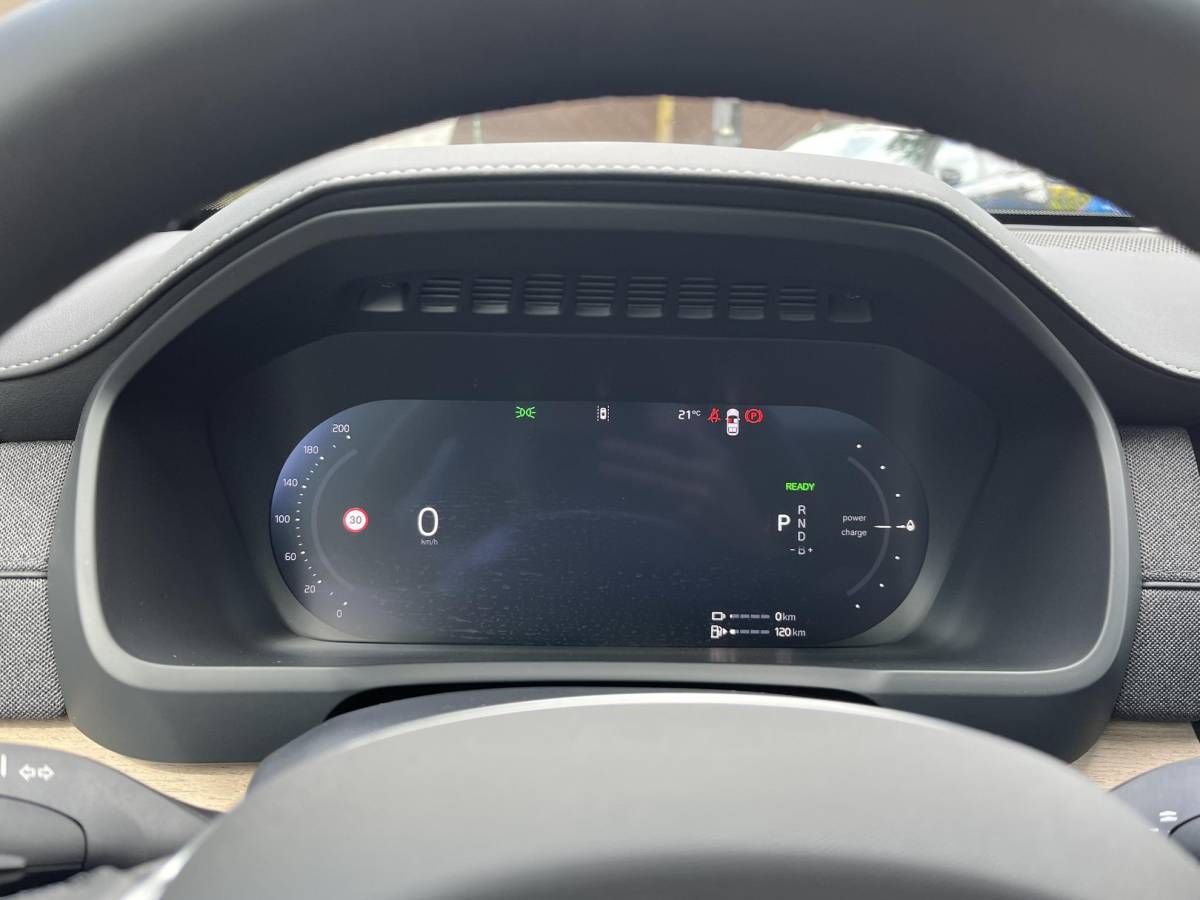 Volvo XC90 Volvo XC90 2.0 T8 Plug-in hybrid AWD Plus Dark ACC | APPLE CARP. | 7. PERSOONS | PANNO. DAK | 360˚ CAMERA |