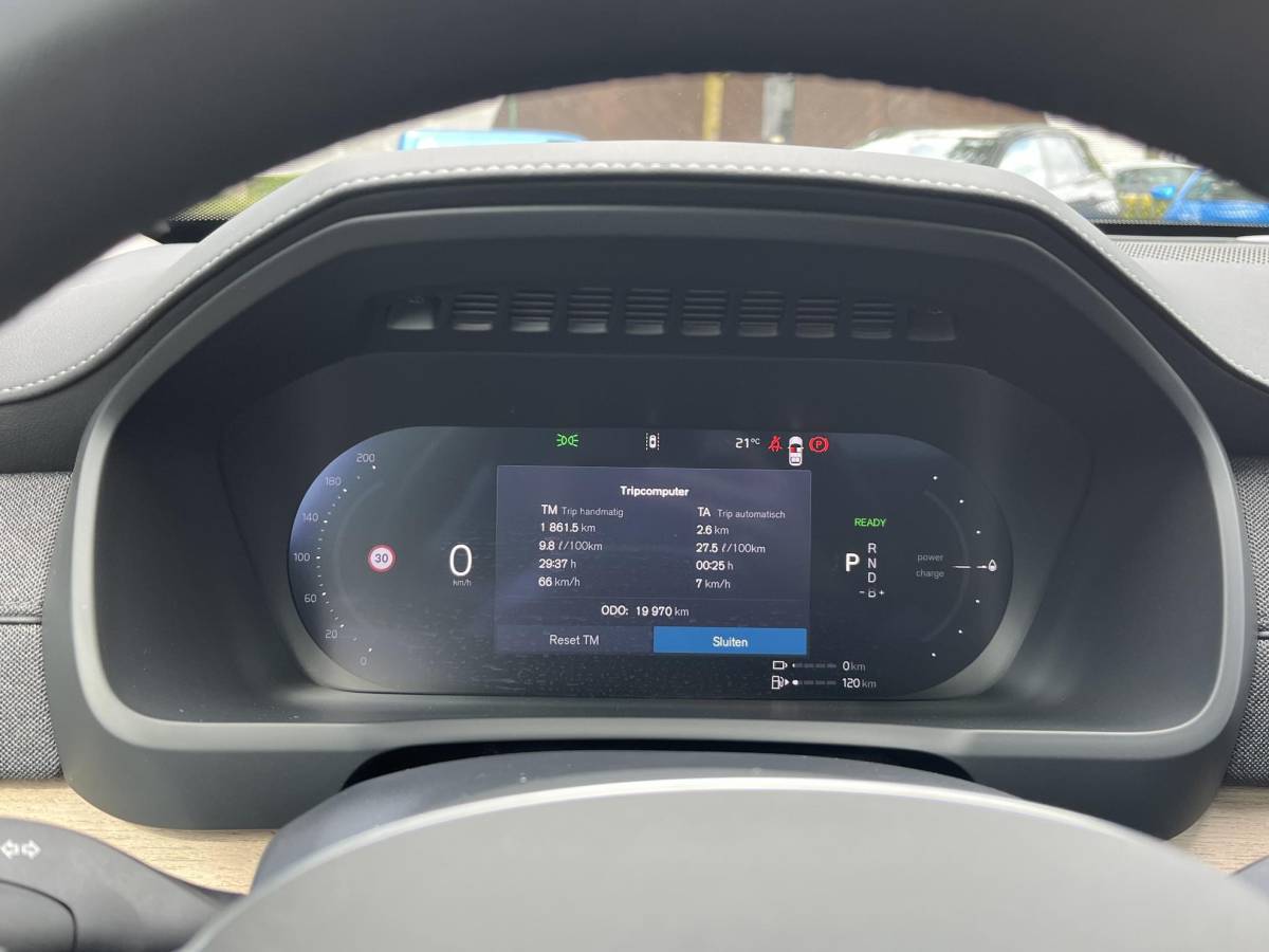 Volvo XC90 Volvo XC90 2.0 T8 Plug-in hybrid AWD Plus Dark ACC | APPLE CARP. | 7. PERSOONS | PANNO. DAK | 360˚ CAMERA |
