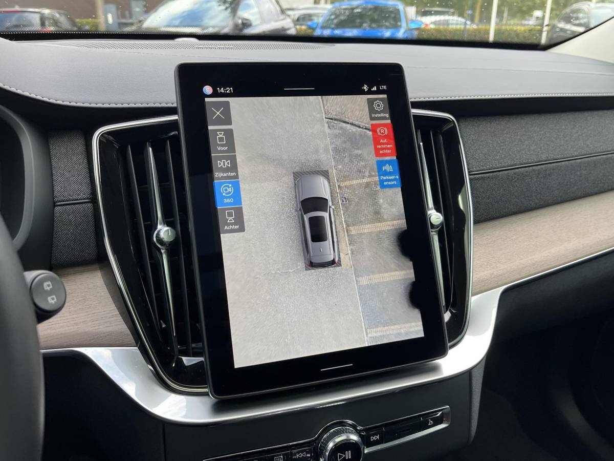 Volvo XC90 Volvo XC90 2.0 T8 Plug-in hybrid AWD Plus Dark ACC | APPLE CARP. | 7. PERSOONS | PANNO. DAK | 360˚ CAMERA |