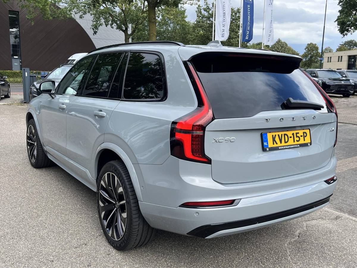 Volvo XC90 Volvo XC90 2.0 T8 Plug-in hybrid AWD Plus Dark ACC | APPLE CARP. | 7. PERSOONS | PANNO. DAK | 360˚ CAMERA |