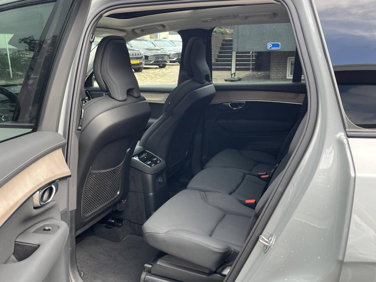 Volvo XC90 Volvo XC90 2.0 T8 Plug-in hybrid AWD Plus Dark ACC | APPLE CARP. | 7. PERSOONS | PANNO. DAK | 360˚ CAMERA |
